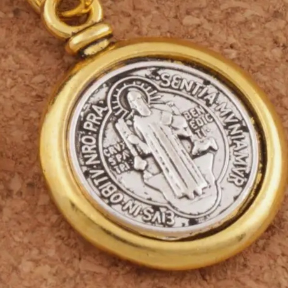 copy . Handmade stainless steel gold color necklace with st Benedict medal charm - Picture 7 of 15